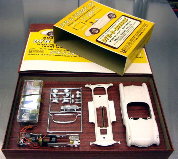 MPC 1/24 scale 1957 Chevrolet Corvette Kit - Image 2